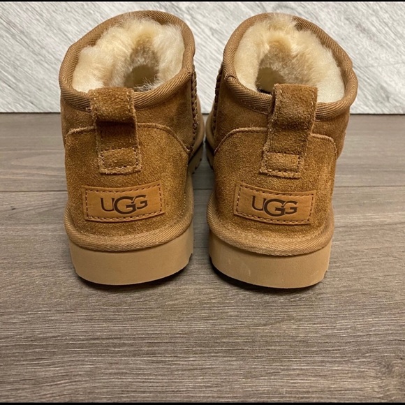New Ugg Classic Mini Ultra Chestnut Boots 7 - Picture 3 of 4